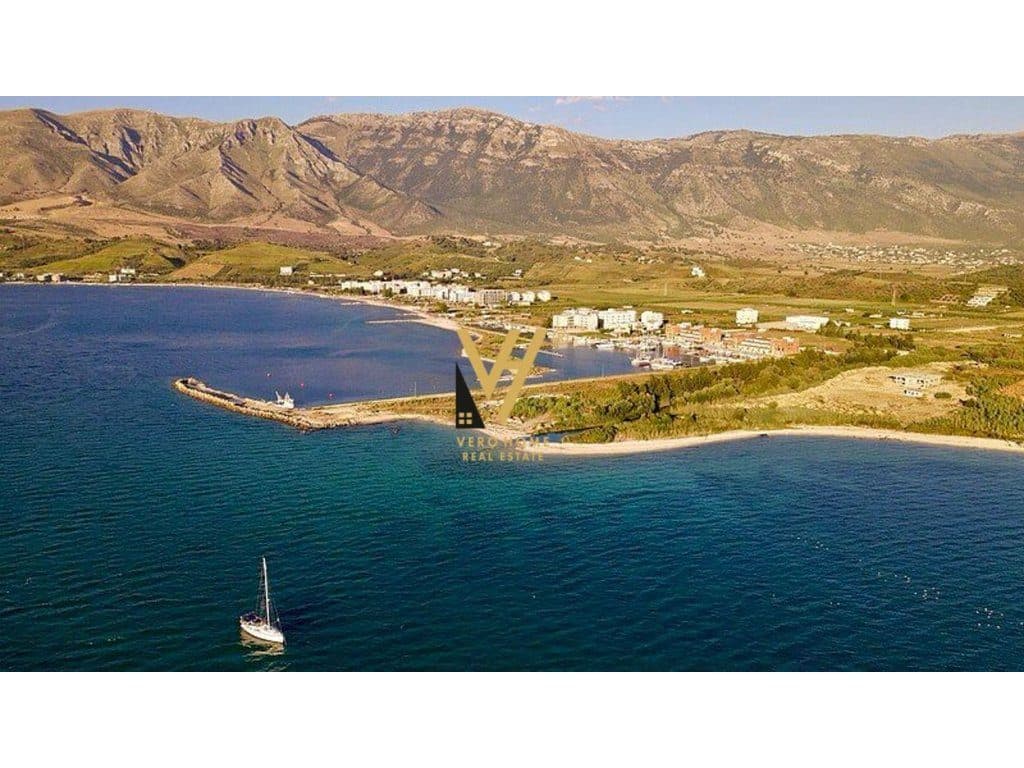 SHITET TOKE 1.190.000 M2 NE ORIKUM, VLORE