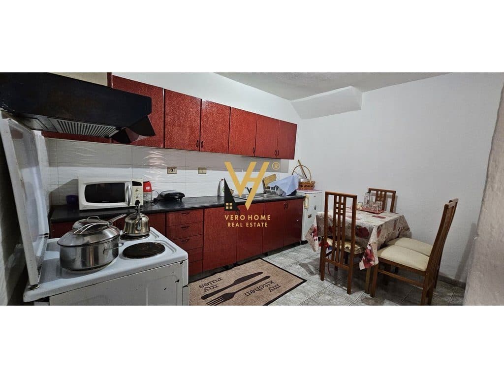JEPET APARTAMENT 1+1+BLK ME QERA TE STADIUMI DINAMO 450 EURO 2