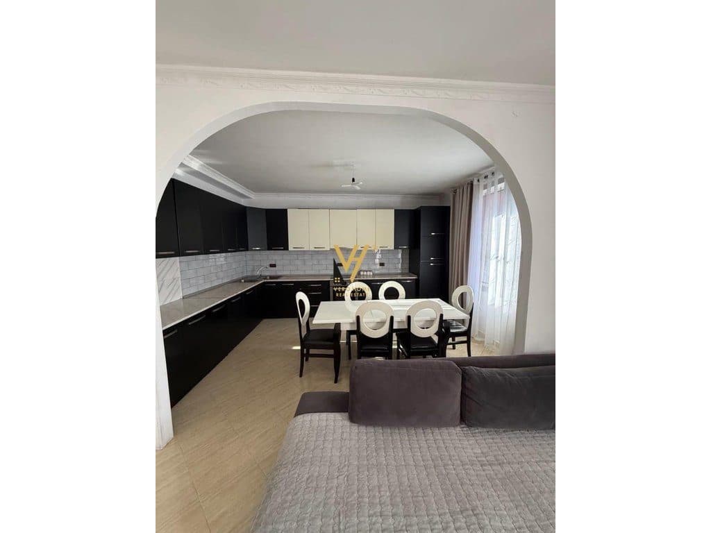 JEPET APARTAMENT 2+1+BLK ME QIRA NE VASIL SHANTO 70.000 LEKE 2
