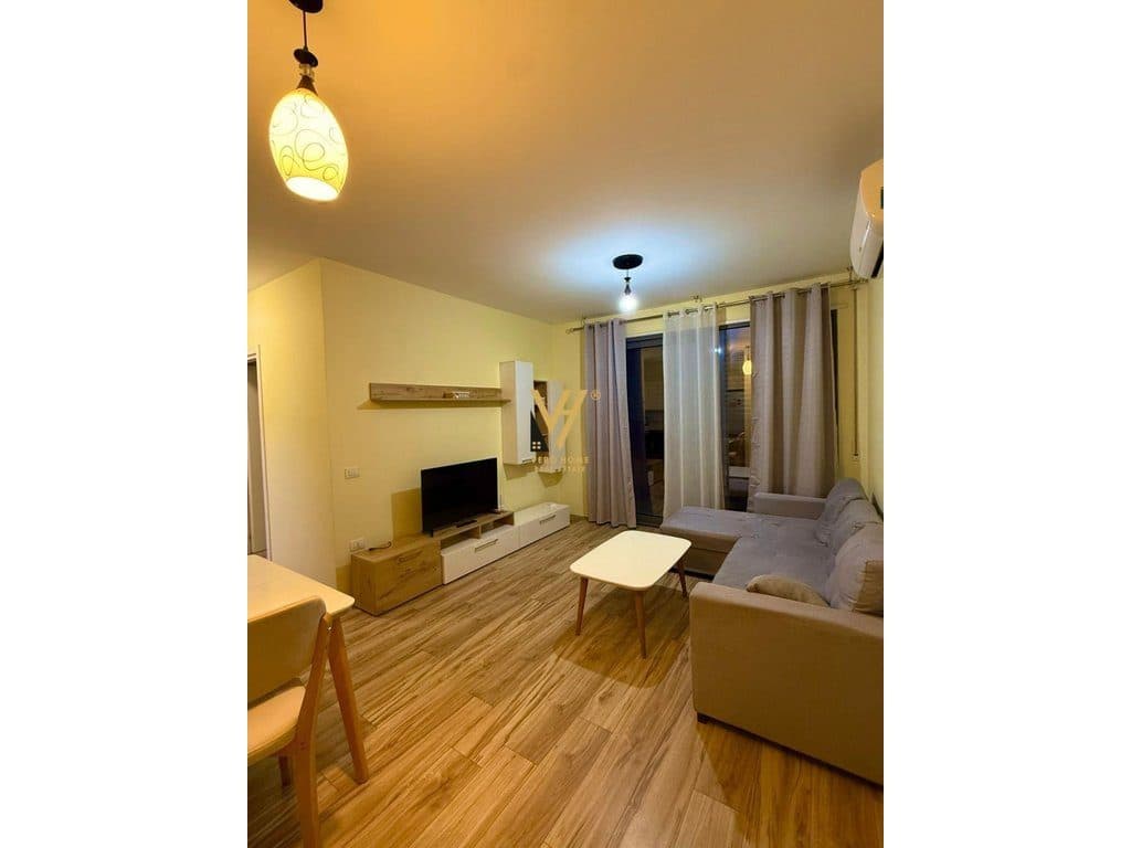 JEPET APARTAMENT 2+1+2+BLK ME QERA TE FIORI DI BOSKO 750 EURO 2