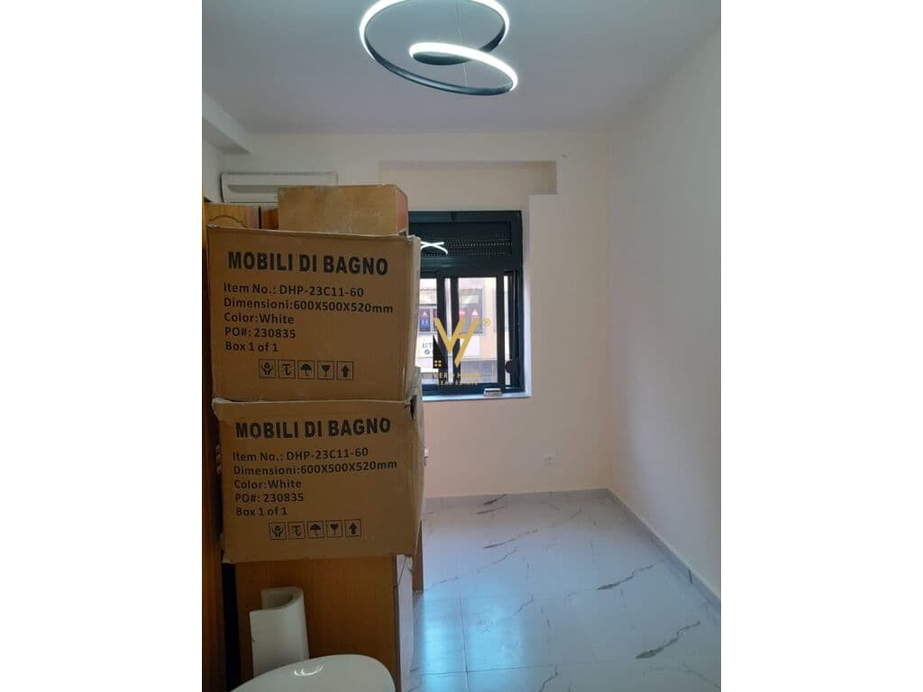 Jepet Apartament 2+1+ballkon me qera te Pallatet Agimi 64 m2 2