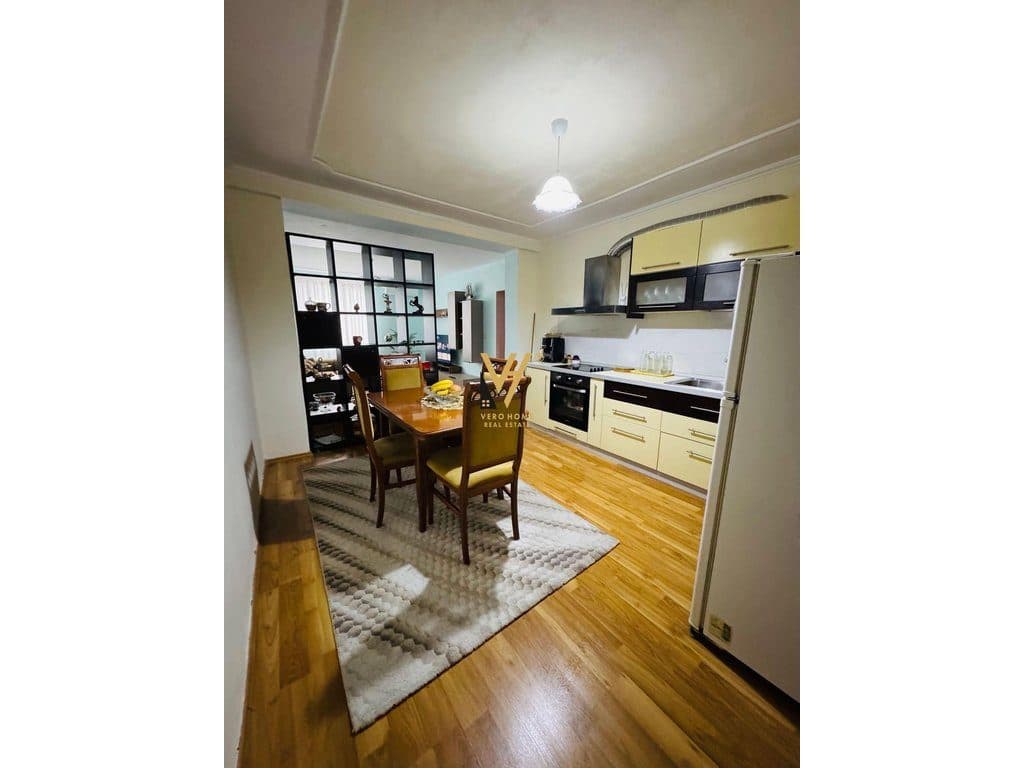 JEPET APARTAMENT 1+1+BLK ME QIRA TE STADIUMI DINAMO 75.000 LEKE 2