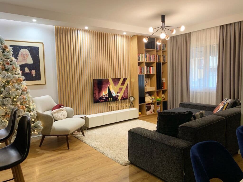 Jepet Apartament 2+1+2+ballkon me qera te Kika 1 , Komuna e Parisit 115 m2