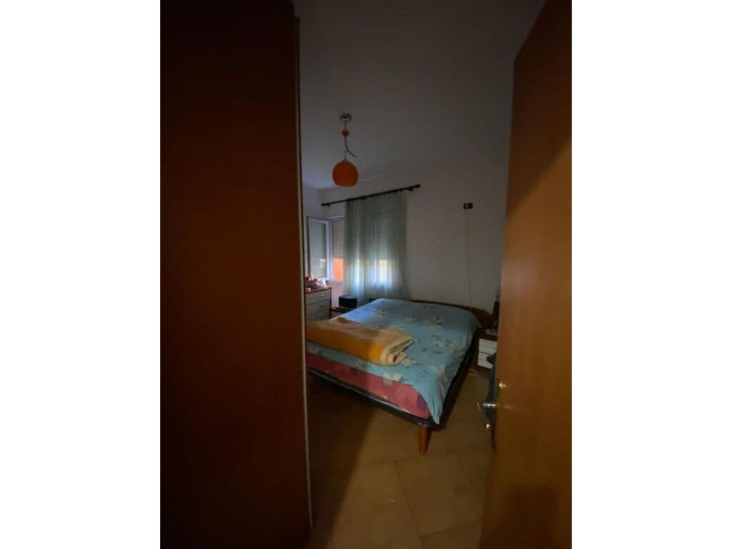 Shitet Apartament 3+1+2 te Kodra e Diellit 165 m2 3