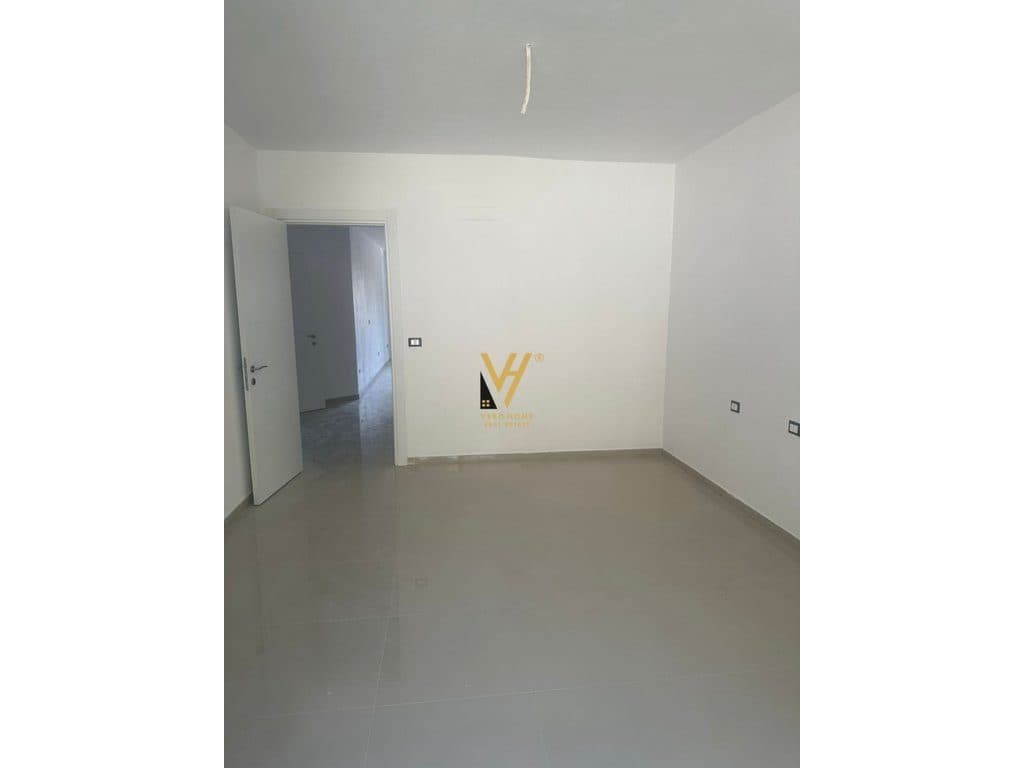 SHITET APARTAMENT 2+1+2 NË KOM.WHITE HILL TE CURRILAT, DURRËS 285.000 EURO 4