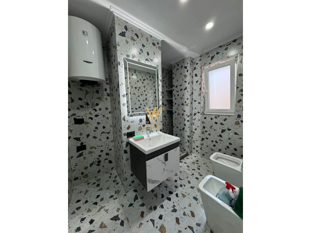 Shitet Apartament 2+1+ballkon te Stadiumi Dinamo 113 m2