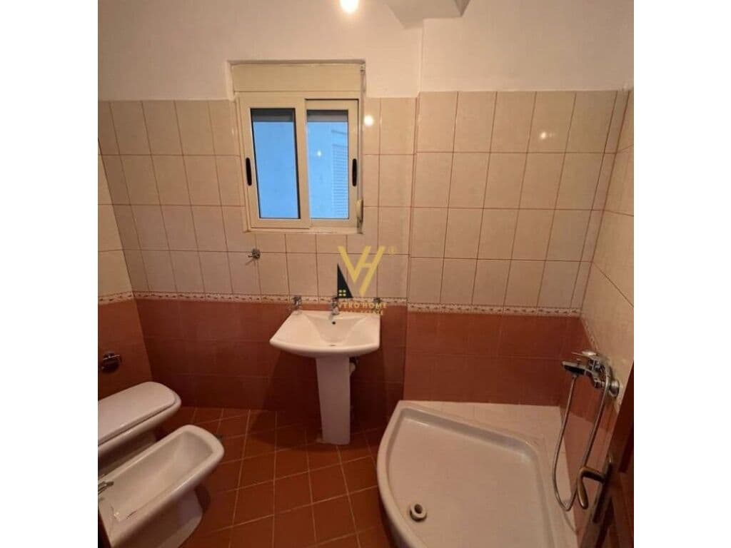 Shitet apartament 1+1 te Fresku 86 m2 3