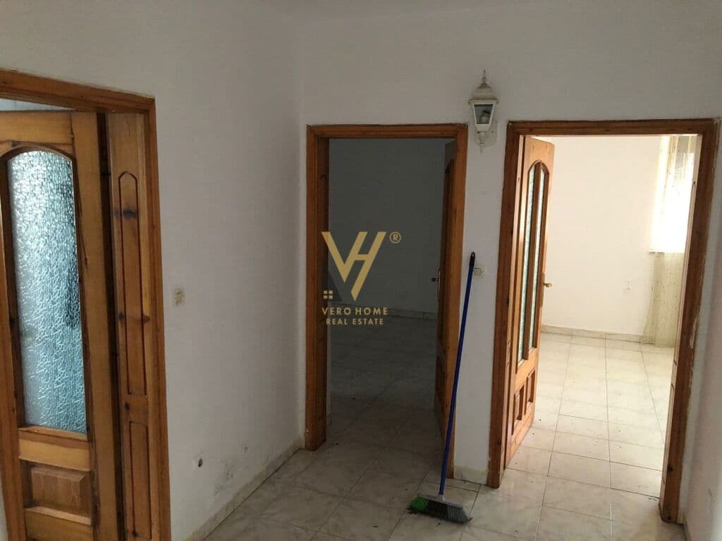 Shitet apartament 1+1 te Ish Restoranr Durresi 56 m2