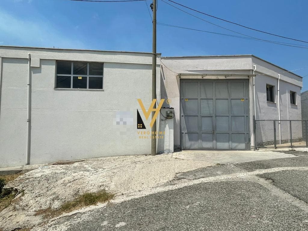 JEPET MAGAZINE 1.000 M2 ME QIRA NE SAUK 2.500 EURO