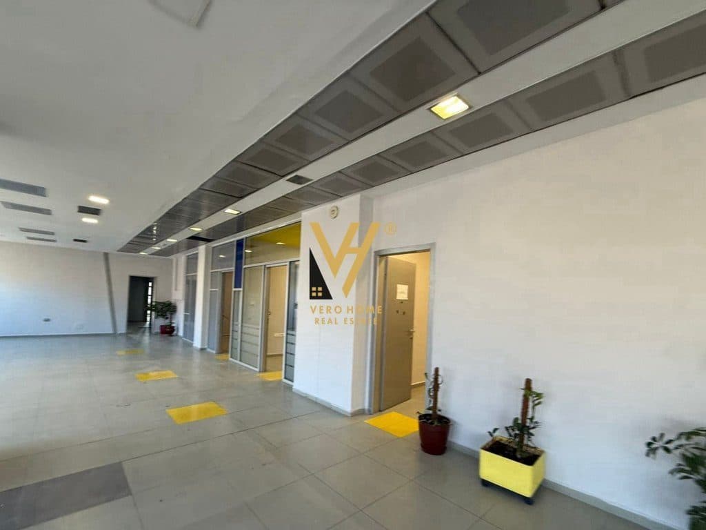SHITET AMBIENT BIZNESI 916 M2 TE RRUGA E KAVAJES 2.244.200 EURO 2