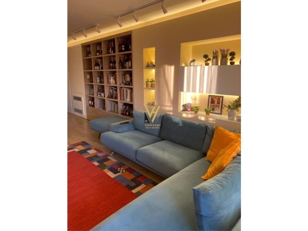 Shitet Apartament 2+1+2+ballkon te Unaza e Re 120 m2 2