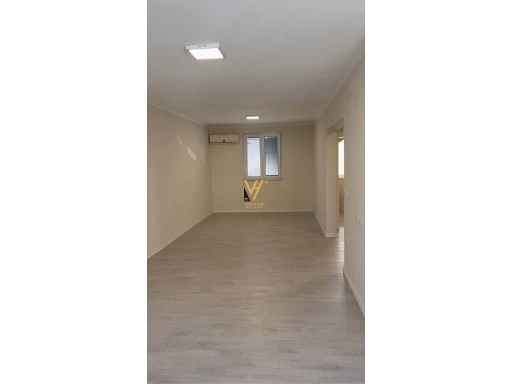JEPET ZYRE 70 M2 ME QERA TE 21 DHJETORI 800 EURO 2