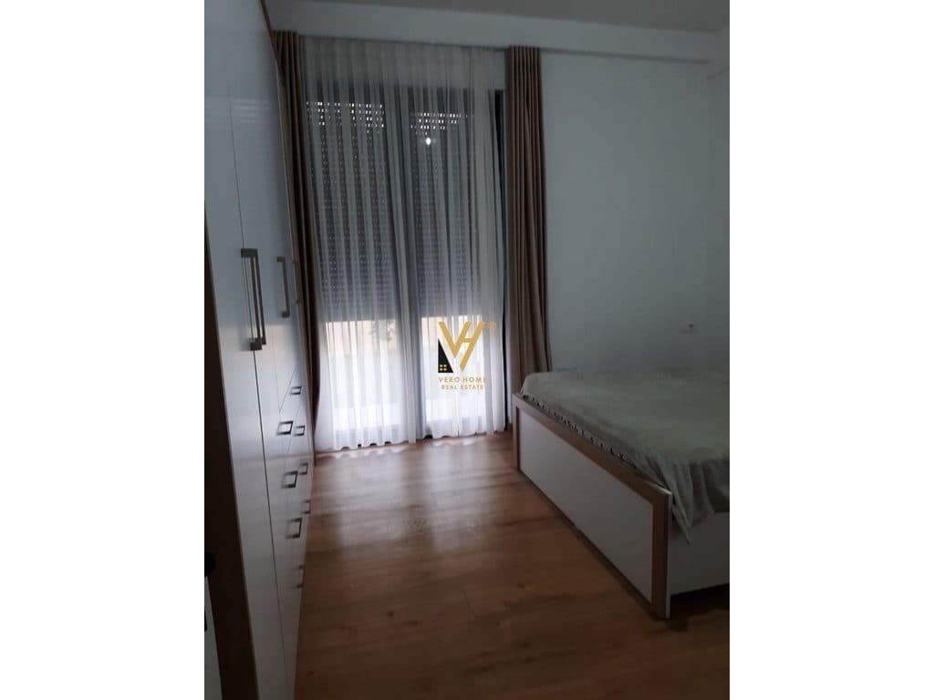 JEPET APARTAMENT 1+1+BLK ME QERA NE LUNDER 450 EURO 3