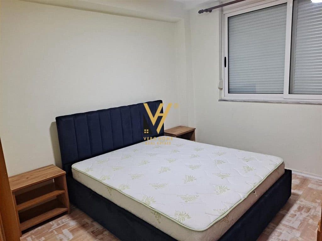 JEPET APARTAMENT 2+1+BLK ME QERA TEK ISH RESTORANT DURRESI 55.000 LEKE 4