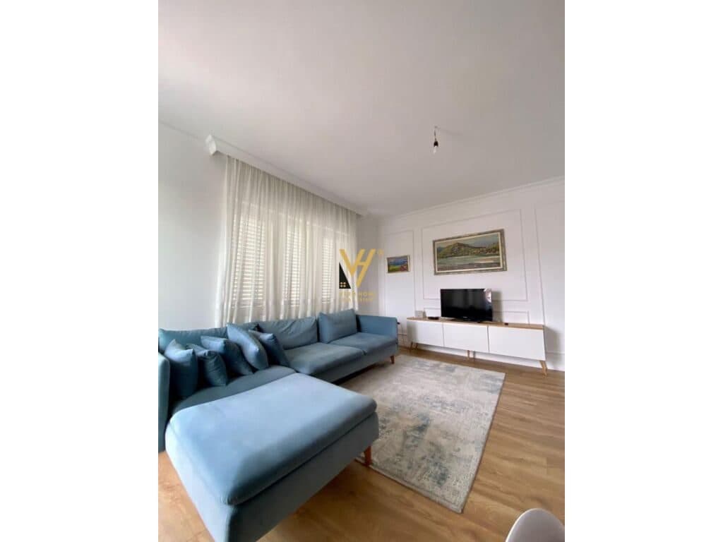 Shitet Apartament duplex 3+1+2+ballkon ne Sauk 145 m2 2