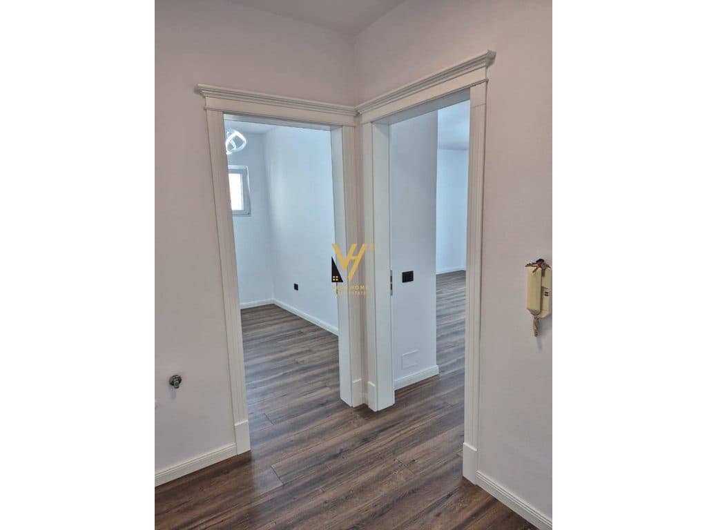 SHITET APARTAMENT 1+1+BLK TE BLVD. ZOGU I PARE 18.000.000 LEKE 4