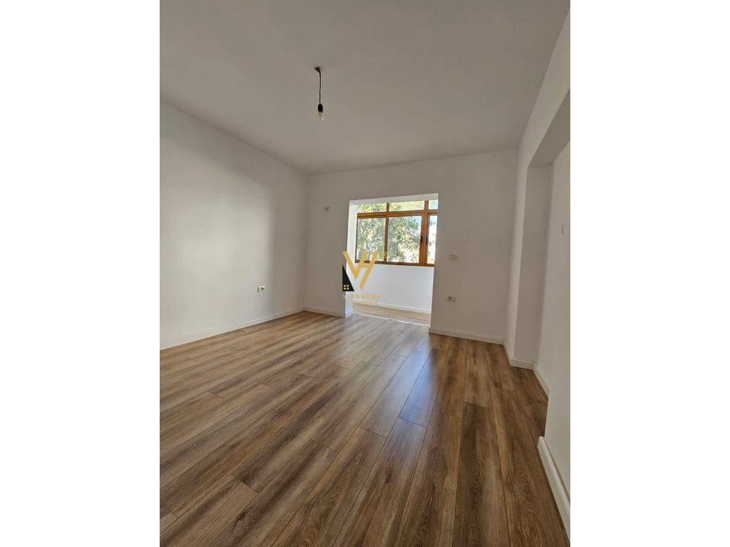 SHITET APARTAMENT 1+1 TE MOZAIKU I TIRANES 102.000 EURO