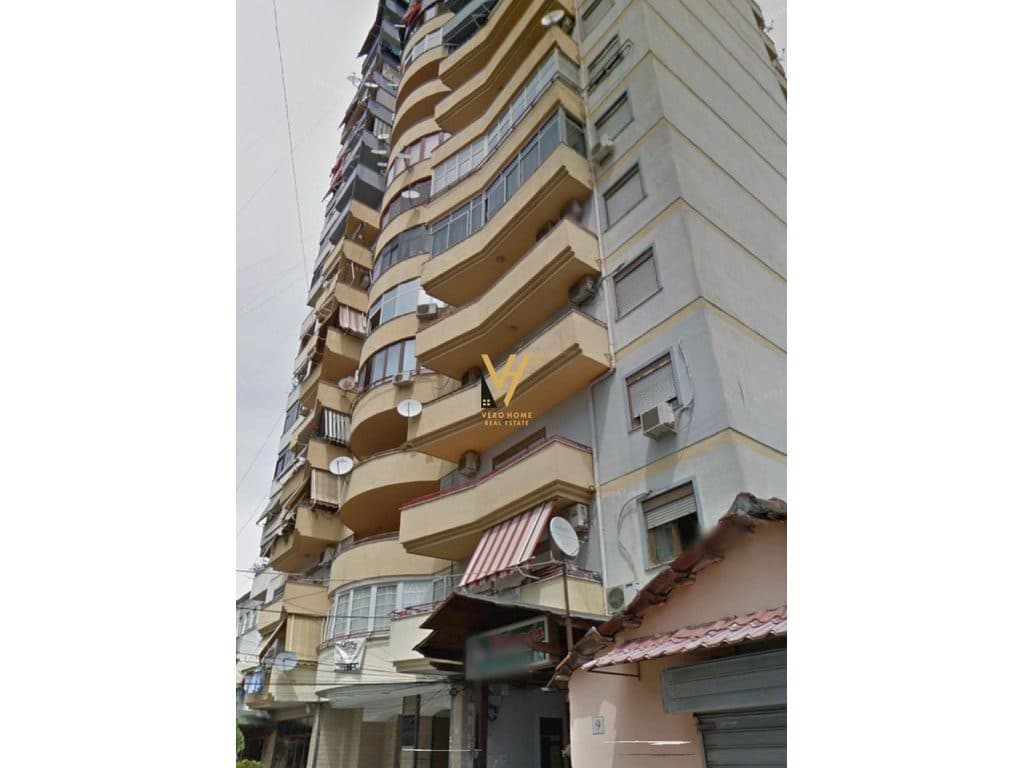 SHITET APARTAMENT 1+1 DHE GARSONIERE TEK 9-KATSHET 360.000 EURO