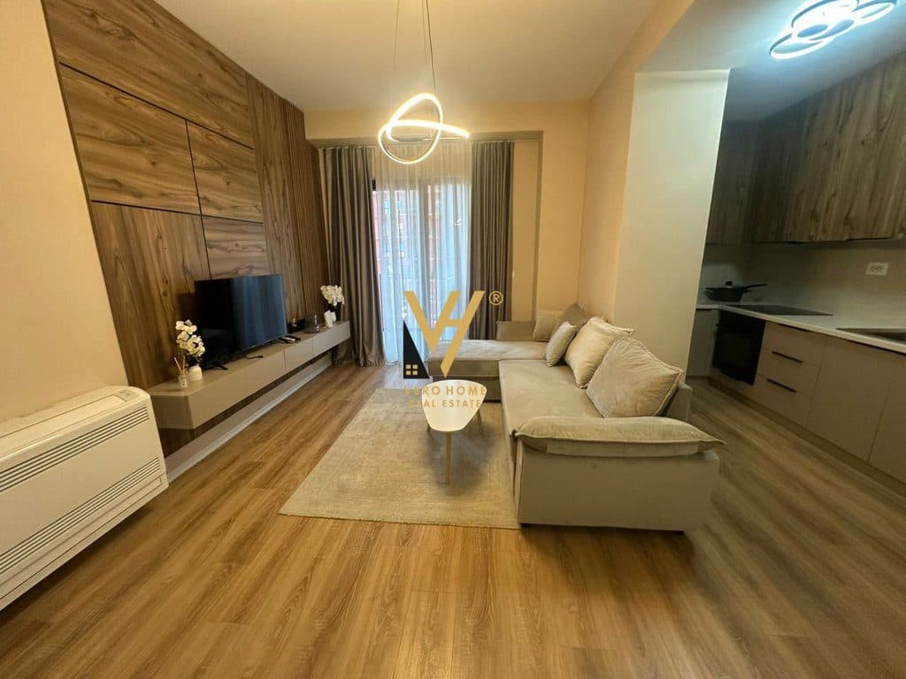 JEPET APARTAMENT 1+1+BLK ME QERA TE GARDEN BUILDING, RR.KAVAJES 1.100 EURO
