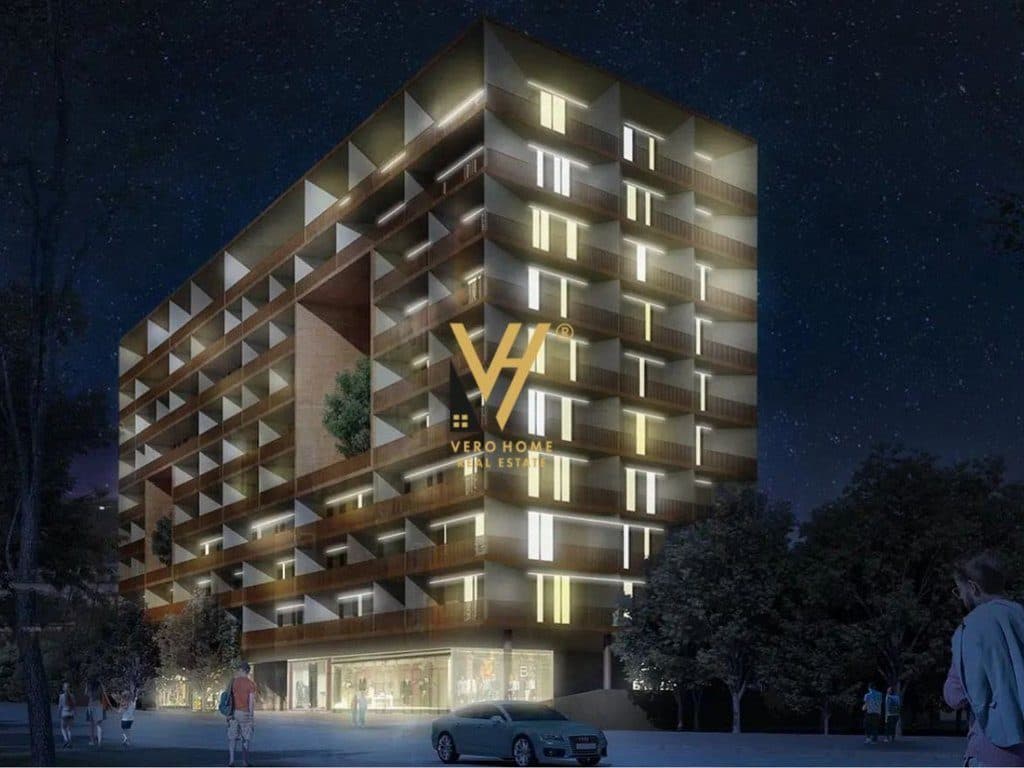 JEPET ZYRE 122 M2 ME QIRA TE KOMUNA E PARISIT 2.500 EURO 2