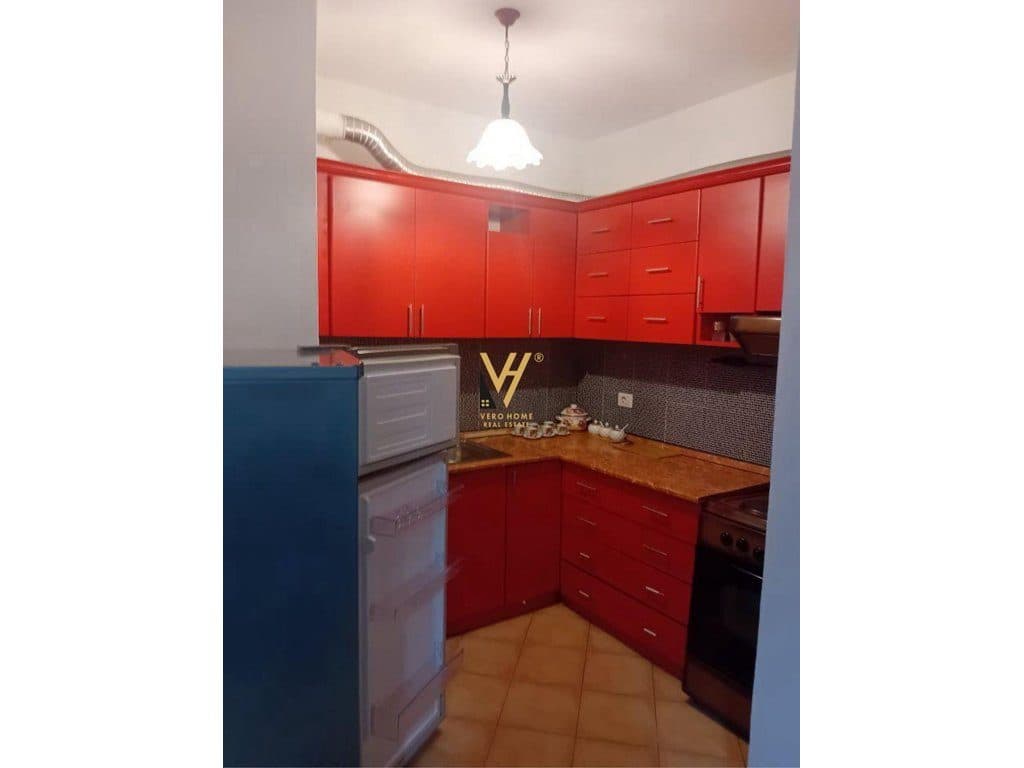 JEPET APARTAMENT 1+1+BLK ME QIRA TE RRUGA E ELBASANIT 72.000 LEKE 2