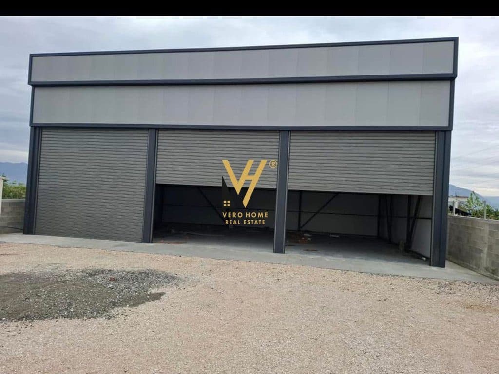 JEPET KAPANON 200M2 ME QERA NE KAMEZ 1.500 EURO