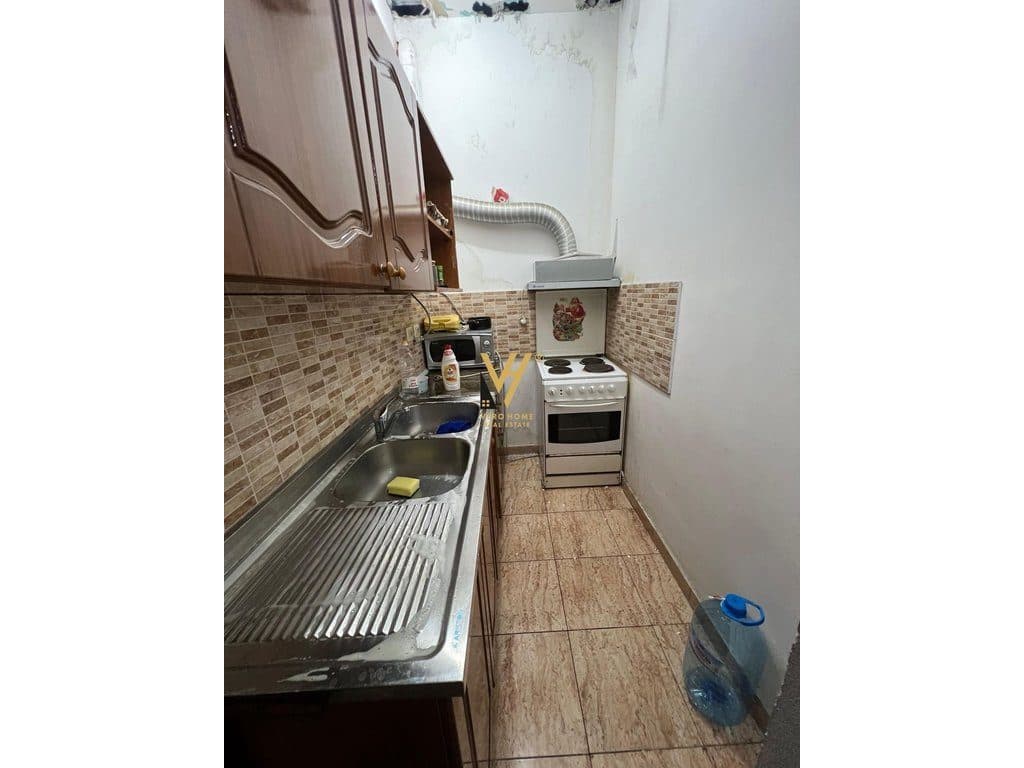 JEPET APARTAMENT 2+1+BLK ME QIRA TE KODRA E DIELLIT 40.000 LEKE 3