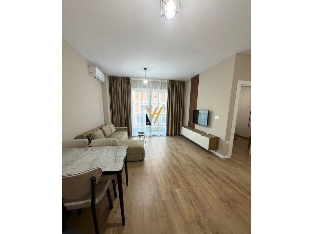 JEPET APARTAMENT 1+1+BLK ME QERA TE UNIVERS CITY 42.000 LEKE