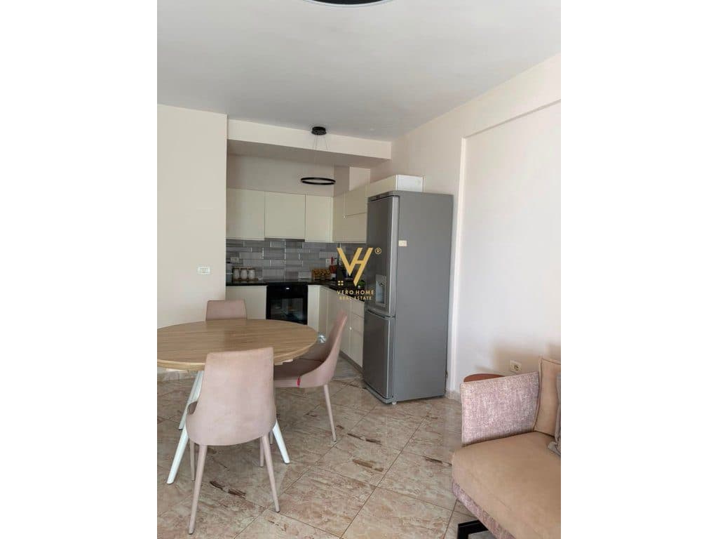 SHITET APARTAMENT 2+1+BLK NE LUNGO MARE, VLORE 260.000 EURO 2