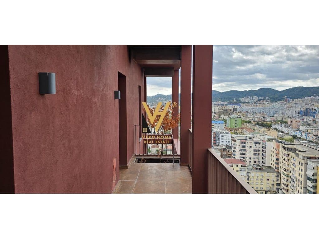 JEPET ZYRE 230 M2 ME QIRA TE RRUGA E KAVAJES 260.000 LEKE 4