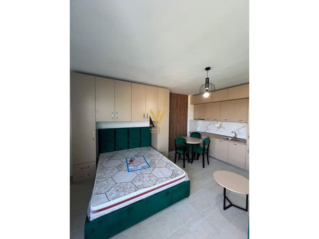 Shitet Garsoniere te Shkembi i Kavajes 43 m2 3