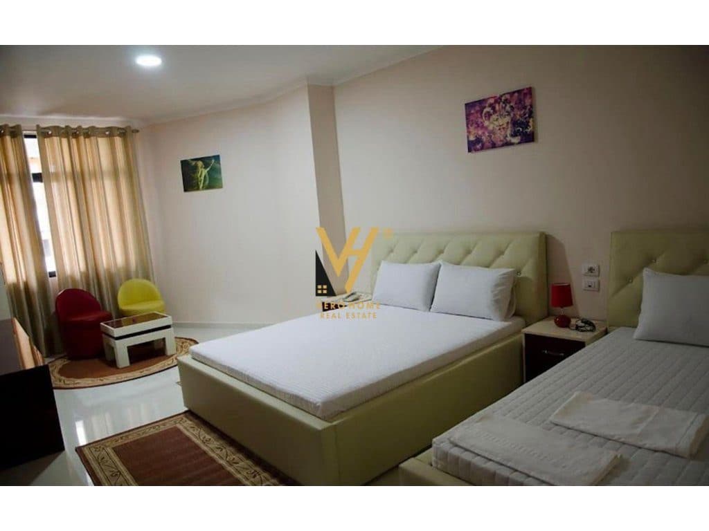 JEPET HOTEL ME QIRA TE UNAZA E RE 600.000 LEKE 2