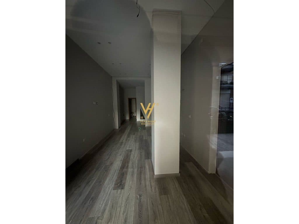 JEPET DYQAN 34 M2 ME QERA TE MYSLYM SHYRI 50.000 LEKE