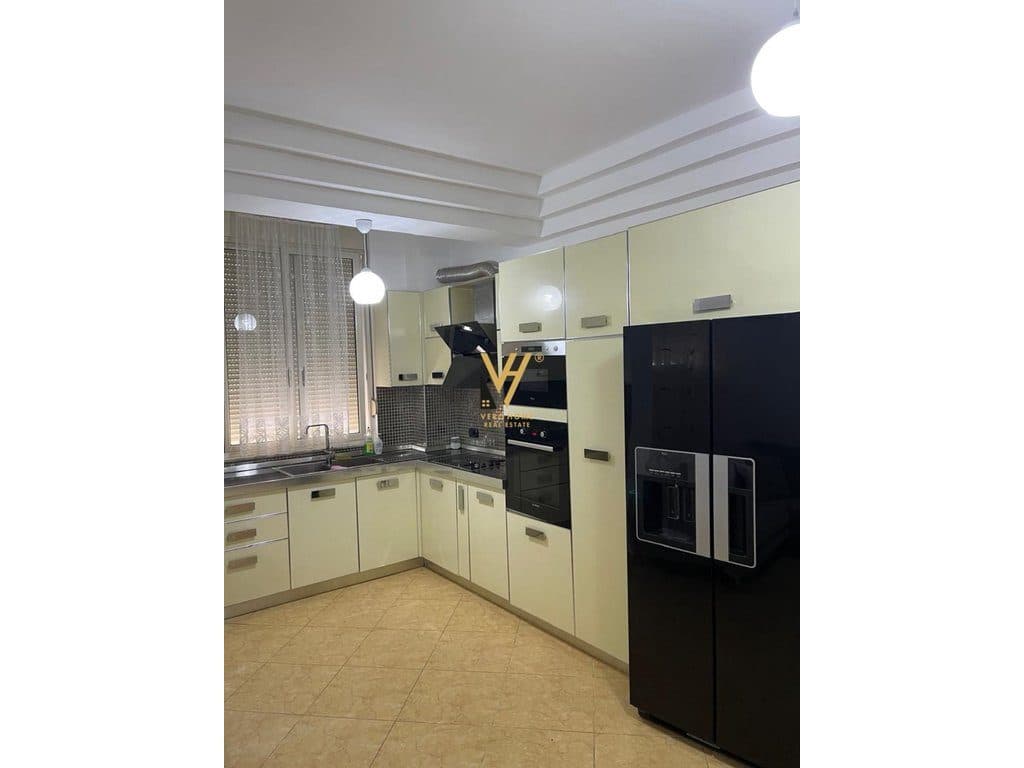 JEPET APARTAMENT 2+1+BLK ME QIRA TE KOPSHTI ZOOLOGJIK 600 EURO 3
