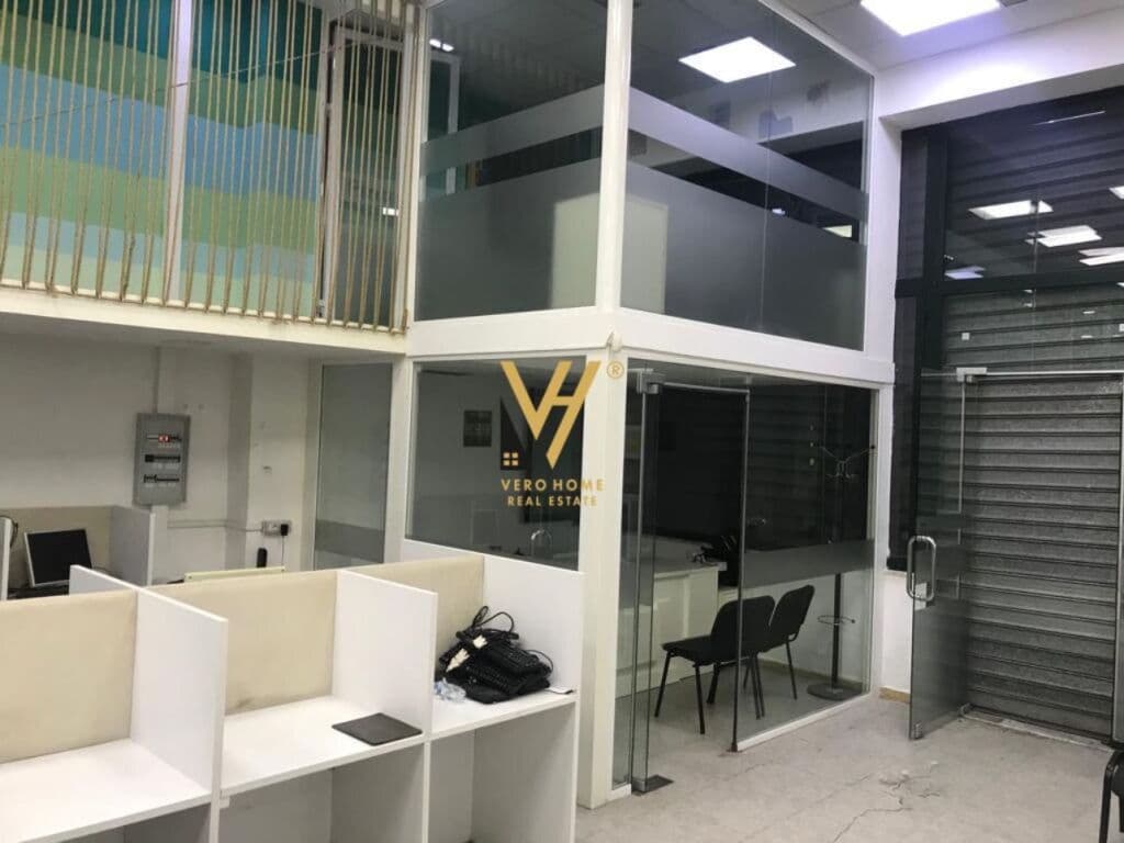 Jepet ambient biznesi me qera te Shallvaret 400 m2 2