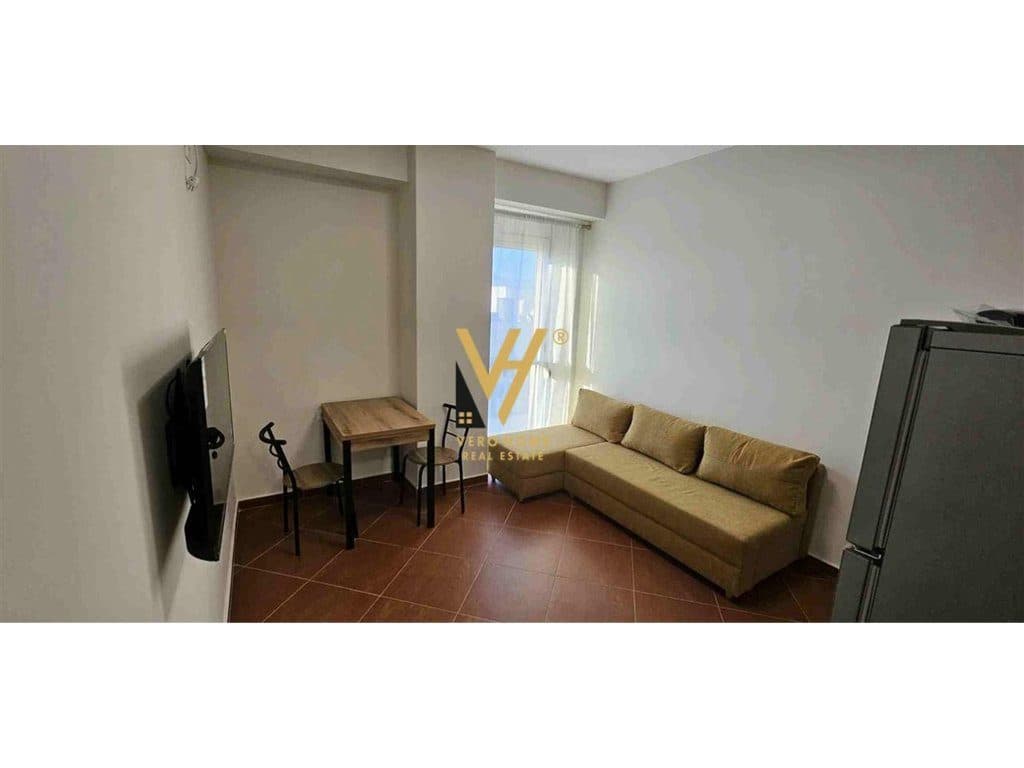 JEPET APARTAMENT 1+1+BLK ME QERA TE STACIONI I TRENIT 520 EURO