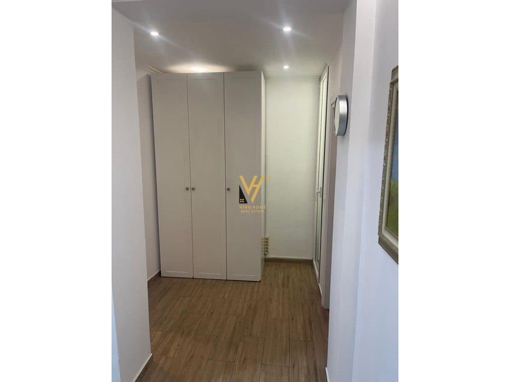JEPET APARTAMENT 1+1 ME QIRA TE RRUGA BARDHOK BIBA 55.000 LEKE 4