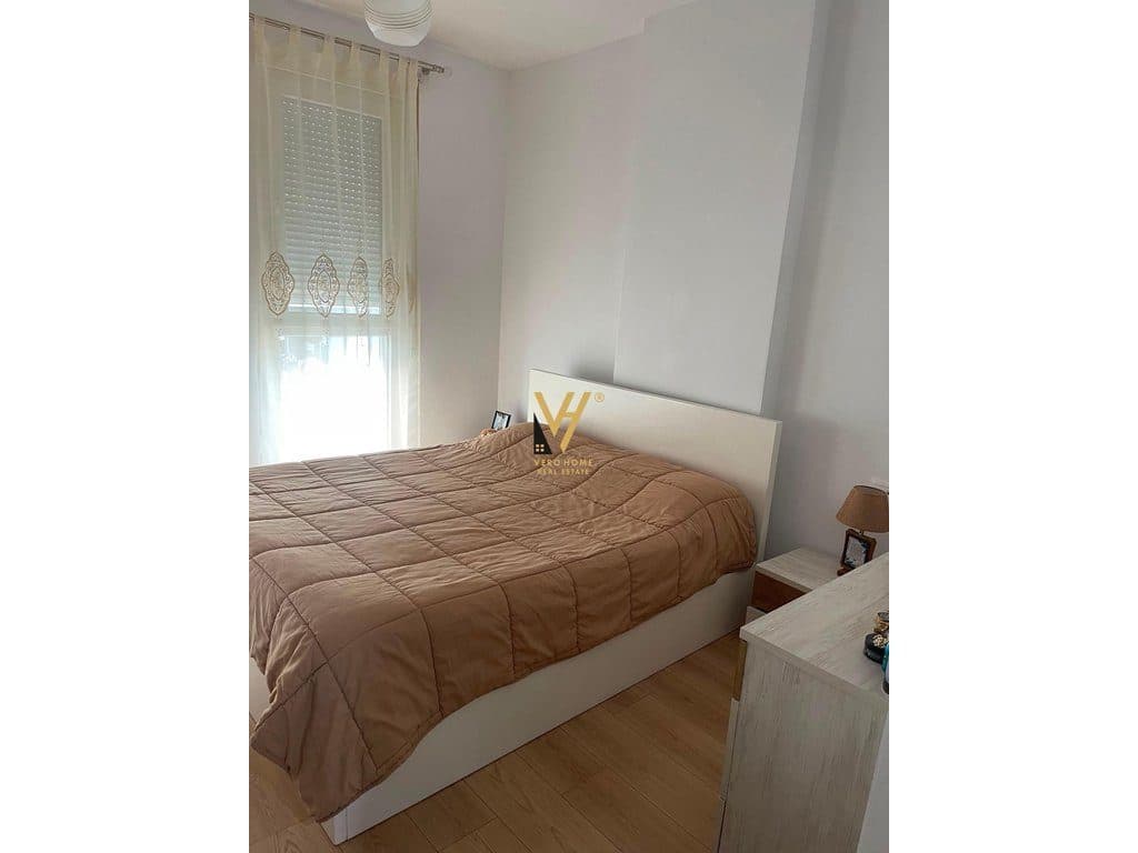 JEPET APARTAMENT 1+1+BLK ME QERA TEK UNIVERS CITY 40.000 LEKE 4