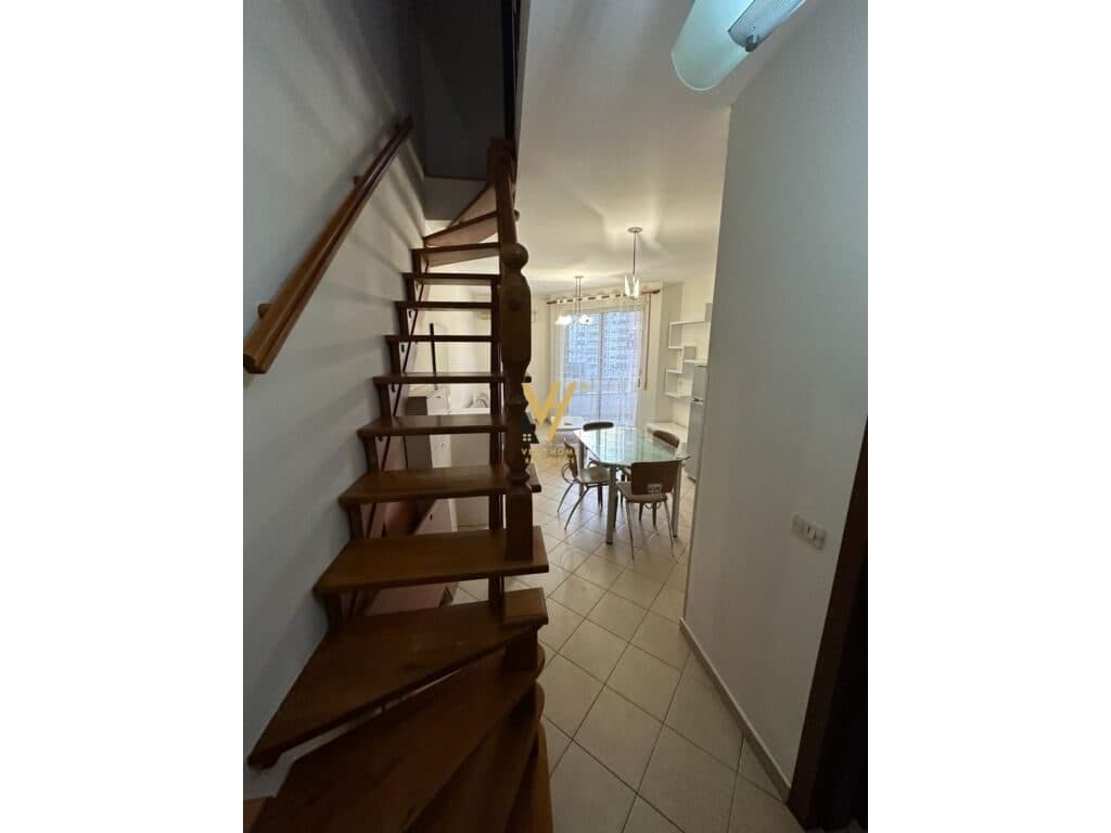 Jepet apartament 2+1+blk me qera te Rruga e Elbasanit , Ambasada Amerikane 97 m2