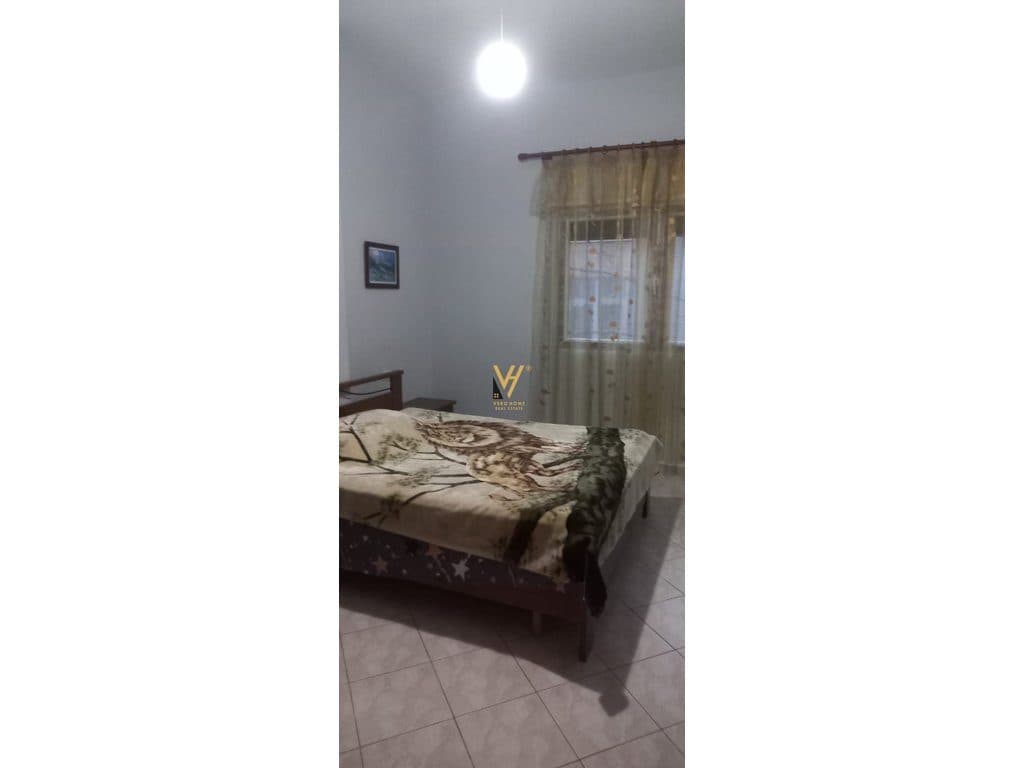 JEPET APARTAMENT 1+1+BLK ME QERA TEK FRESKU 40.000 LEKE 4