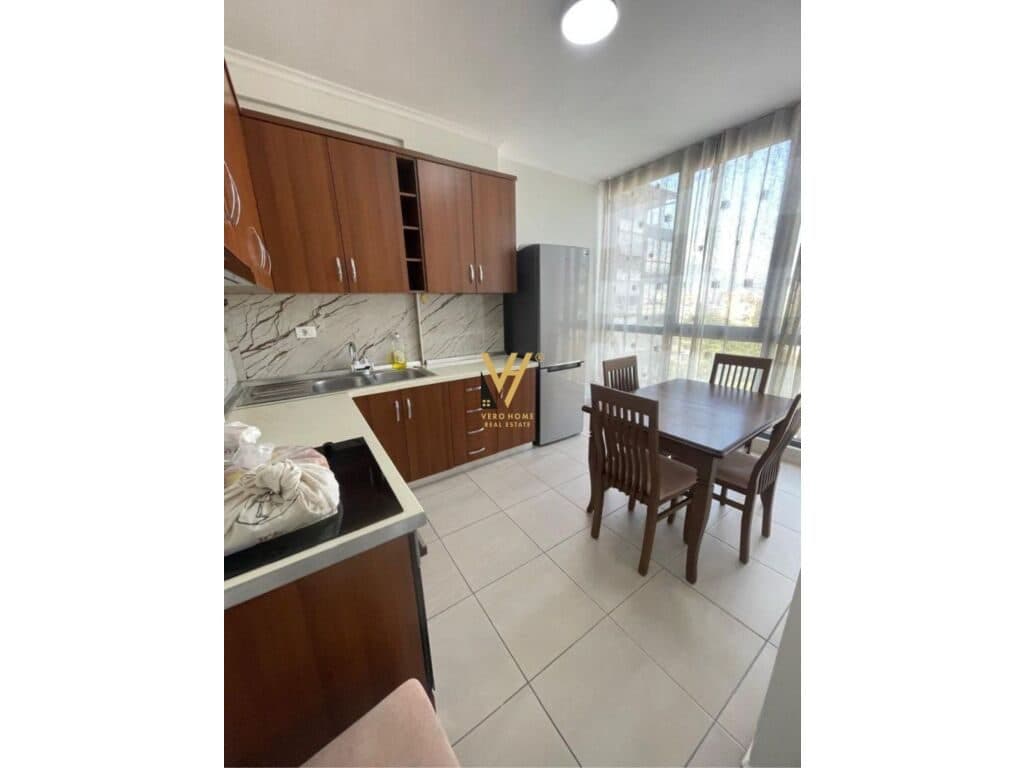 Jepet Apartament 2+1+ballkon me qera te Rruga Ndre Mjeda 90 m2 2