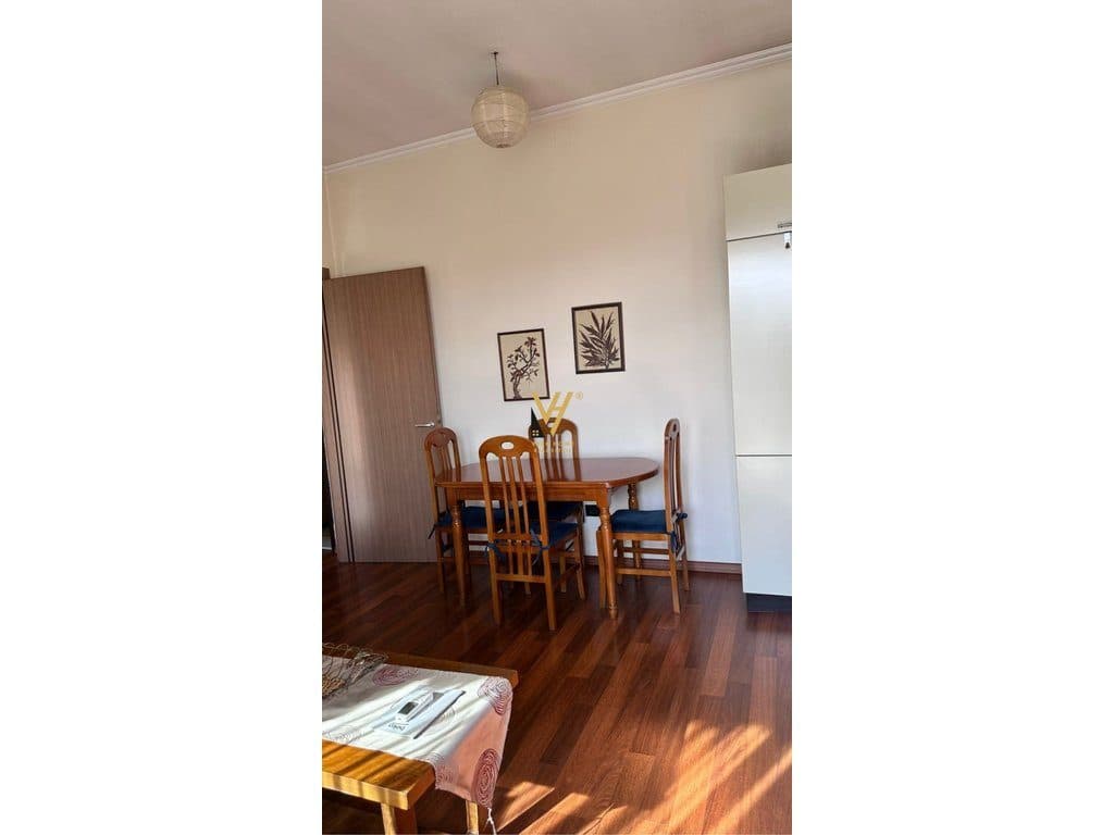 JEPET APARTAMENT 1+1 ME QERA TE PAZARI I RI 700 EURO 2