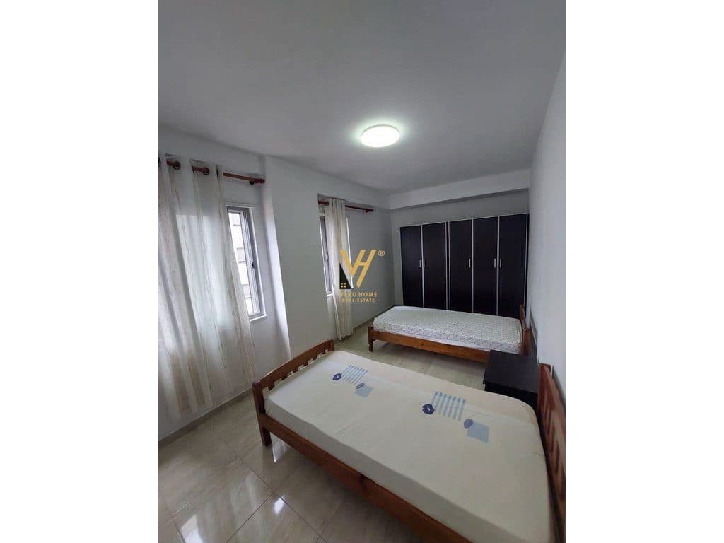 JEPET APARTAMENT 2+1+BLK ME QERA TE KOMUNA E PARISIT 70.000 LEKE 4