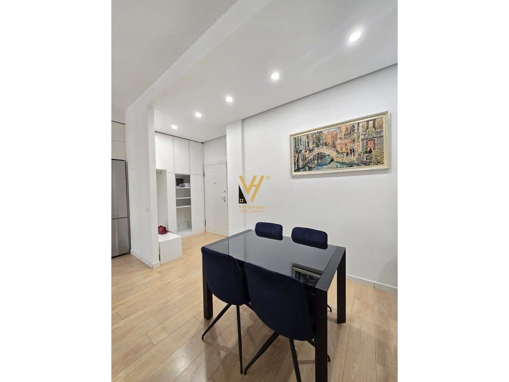 JEPET APARTAMENT 2+1+2+BLK ME QIRA TE KOMPLEKSI DELIJORGJI 1.200 EURO 4