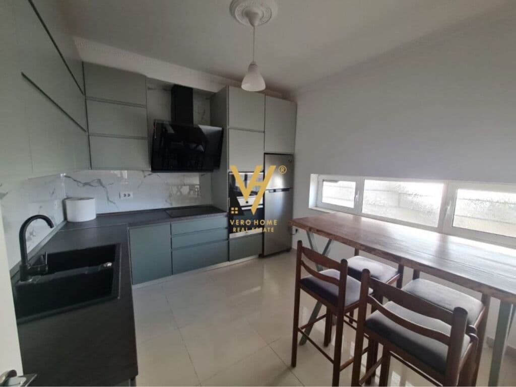 Jepet Apartament 2+1+2+ballkon me qera te Kopshti Botanik 130 m2 3
