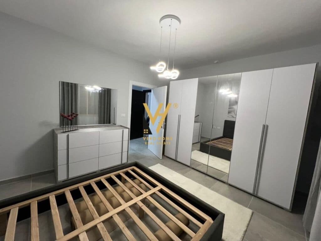 Jepet Apartament 1+1+ballkon me qera te Liqeni i Thate 74 m2 4