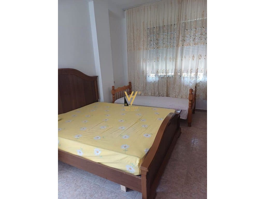 JEPET APARTAMENT 2+1+2+BLK ME QIRA TE 21 DHJETORI 60.000 LEKE 2