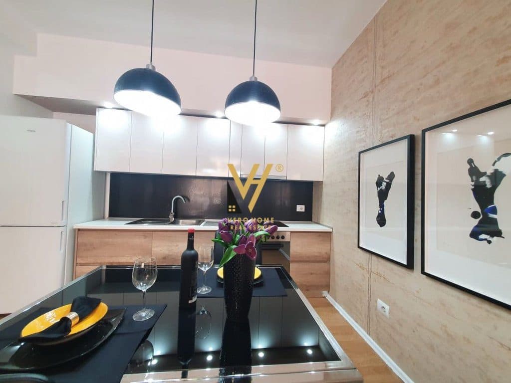 JEPET APARTAMENT 1+1+VERANDE ME QERA TE 21 DHJETORI 700 EURO 4