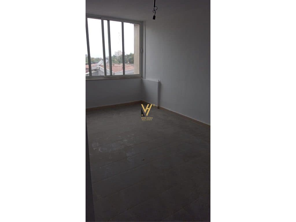 JEPET AMBIENT BIZNESI 100 M2 ME QERA NE FRESK 50.000 LEKE