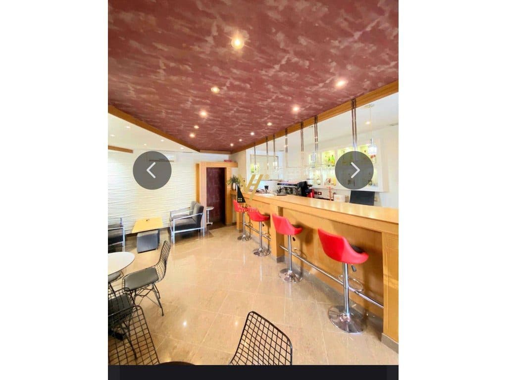 SHITET LOKAL 130 M2 NE FIER 130.000 EURO 2